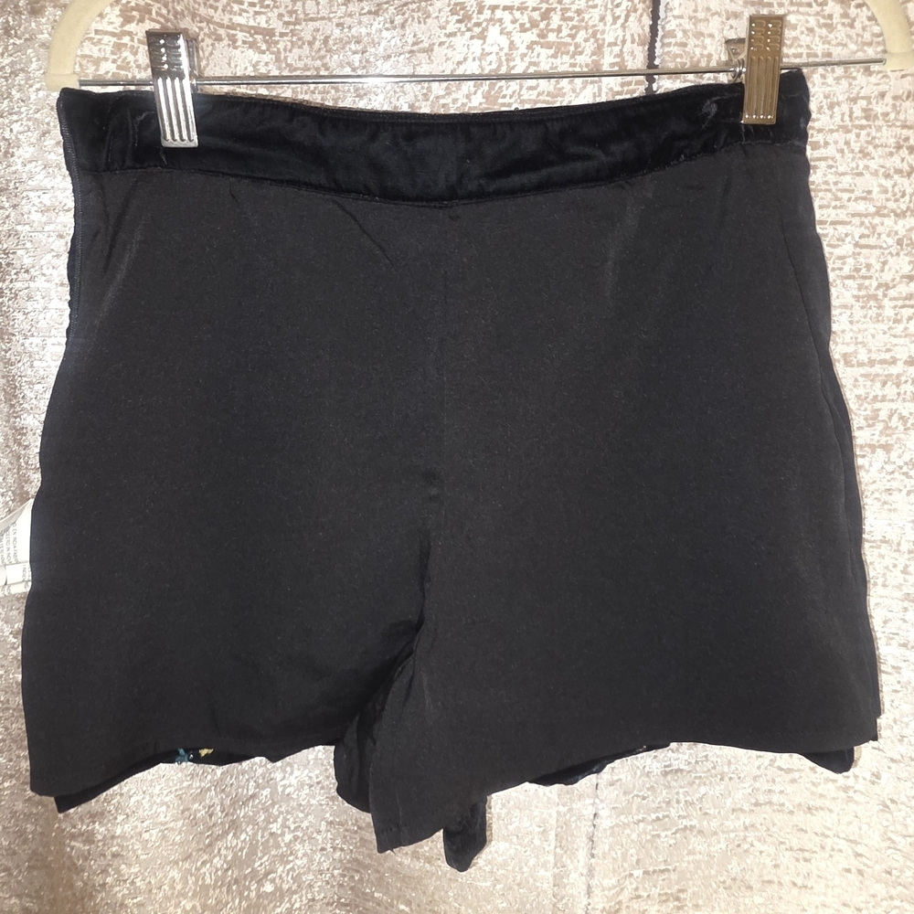 Zara Terez Black High Waist Floral Shorts - Picture 8 of 8